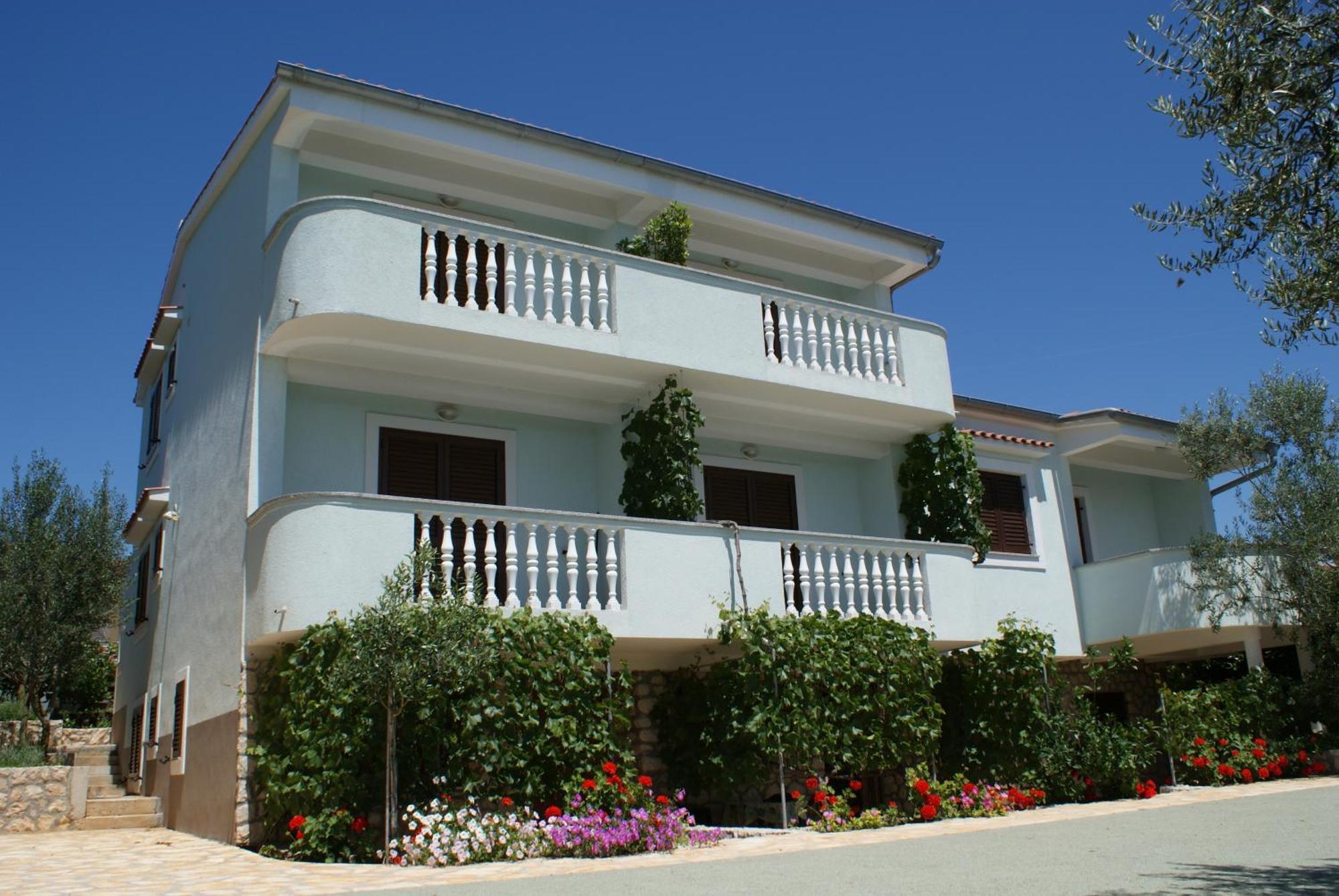 Apartments Jurjevic Petrcane Exterior foto